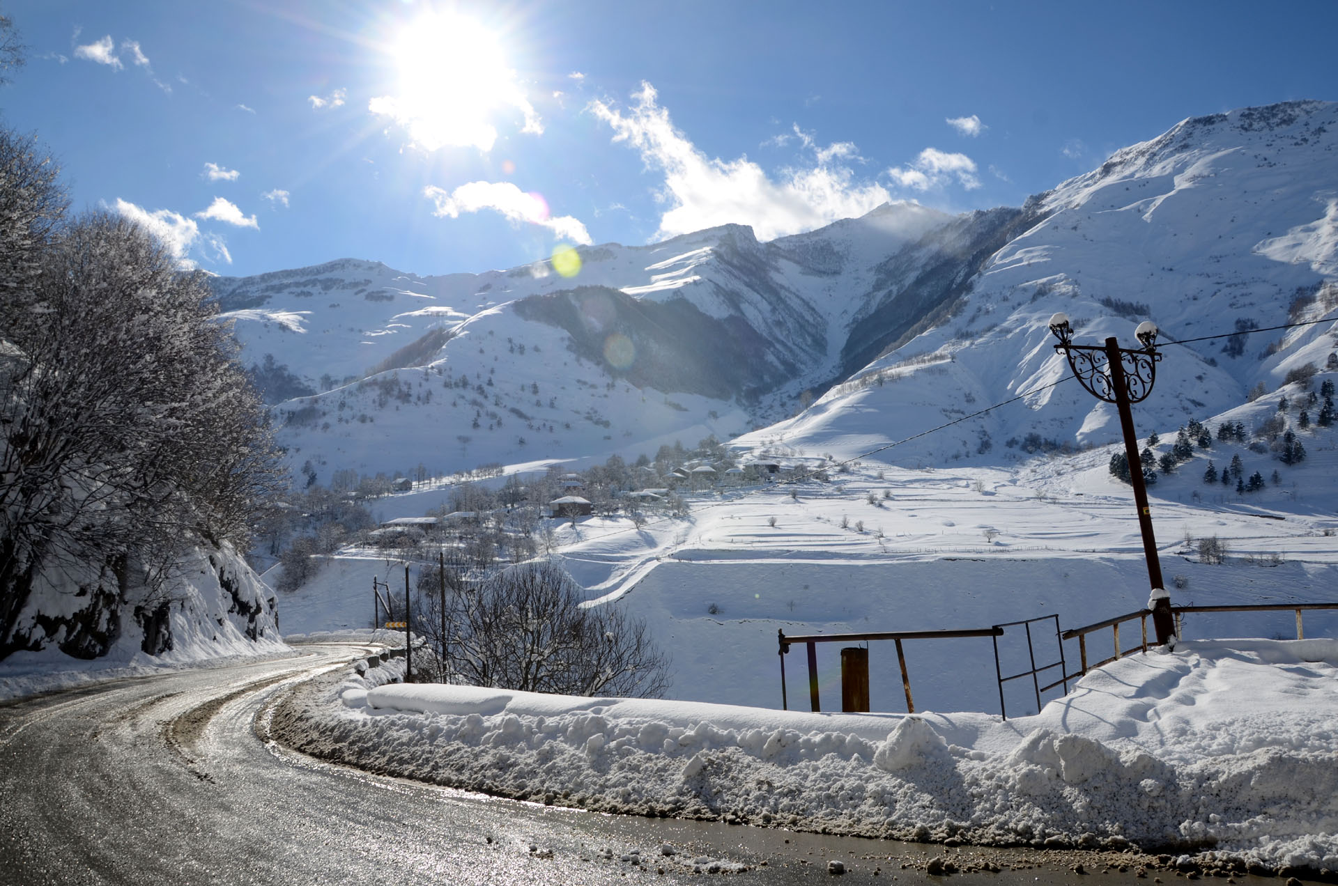 Tbilisi - Stepantsminda road - Georgia