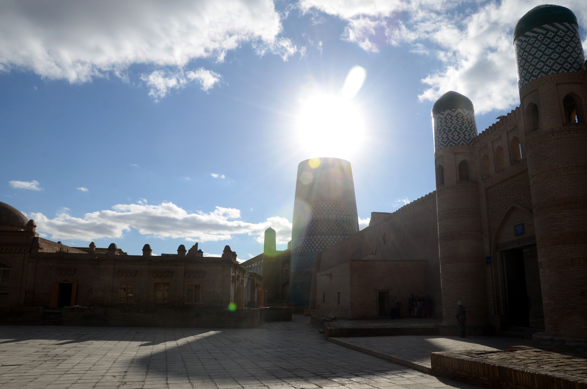 Kalta Minor Minaret & Kunya Ark