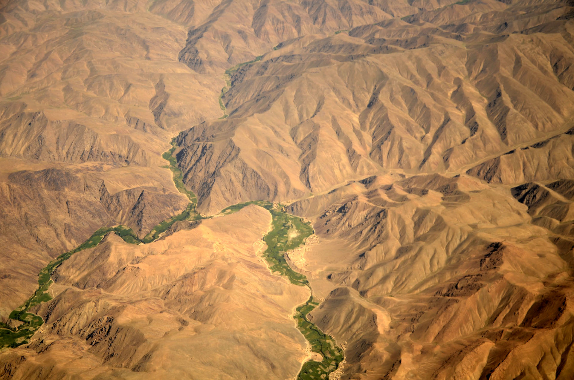 Lashkar Gah - Kabul flight