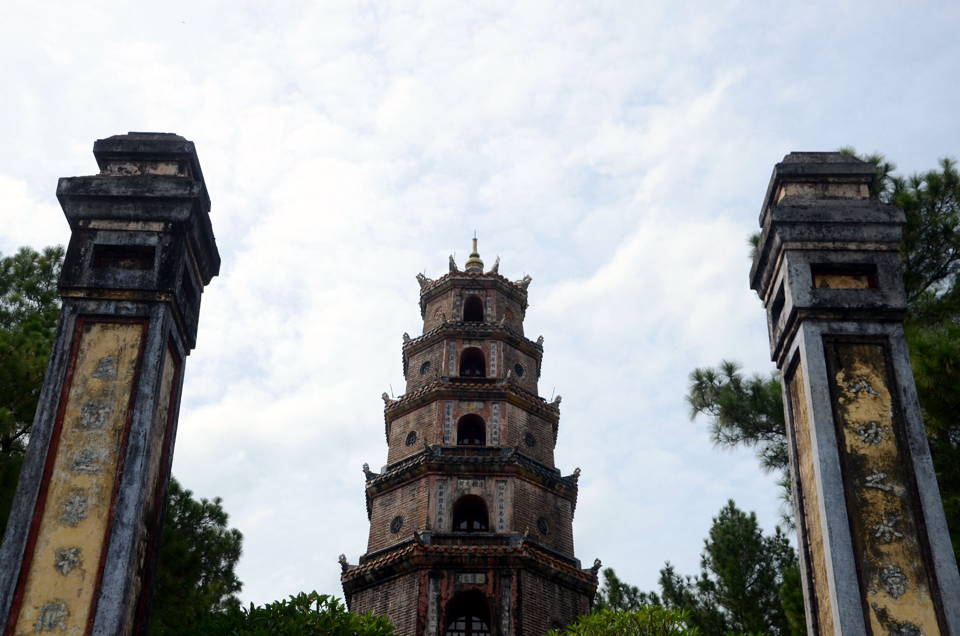 Thiên Mụ Pagoda
